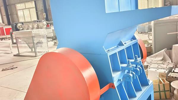 工業線槽生產設備